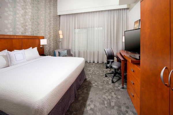 Courtyard by Marriott San Antonio SeaWorld/Lackland image 9